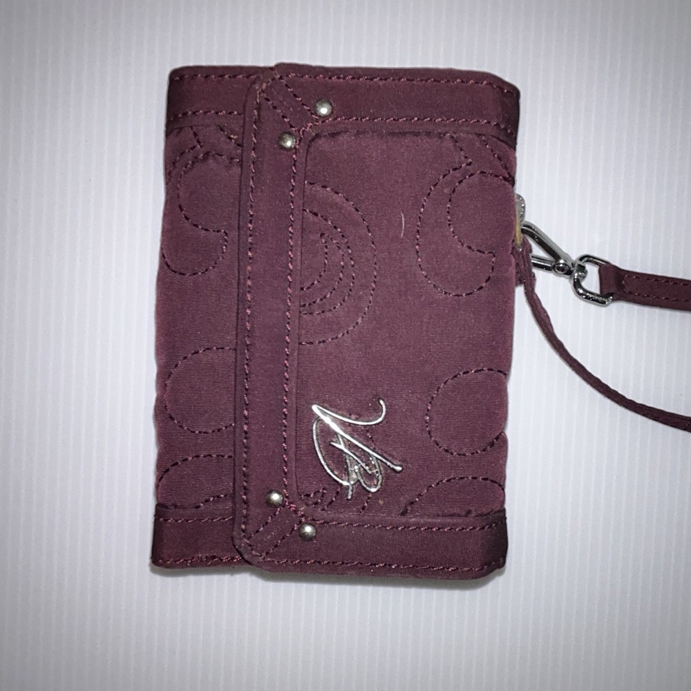 Vera Bradley Rare Wine Quilted Zip Around Wristlet Wallet Floral Interior Y2K